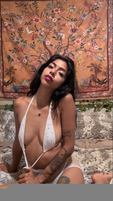 Destineesky (@destineesky), OnlyFans creator