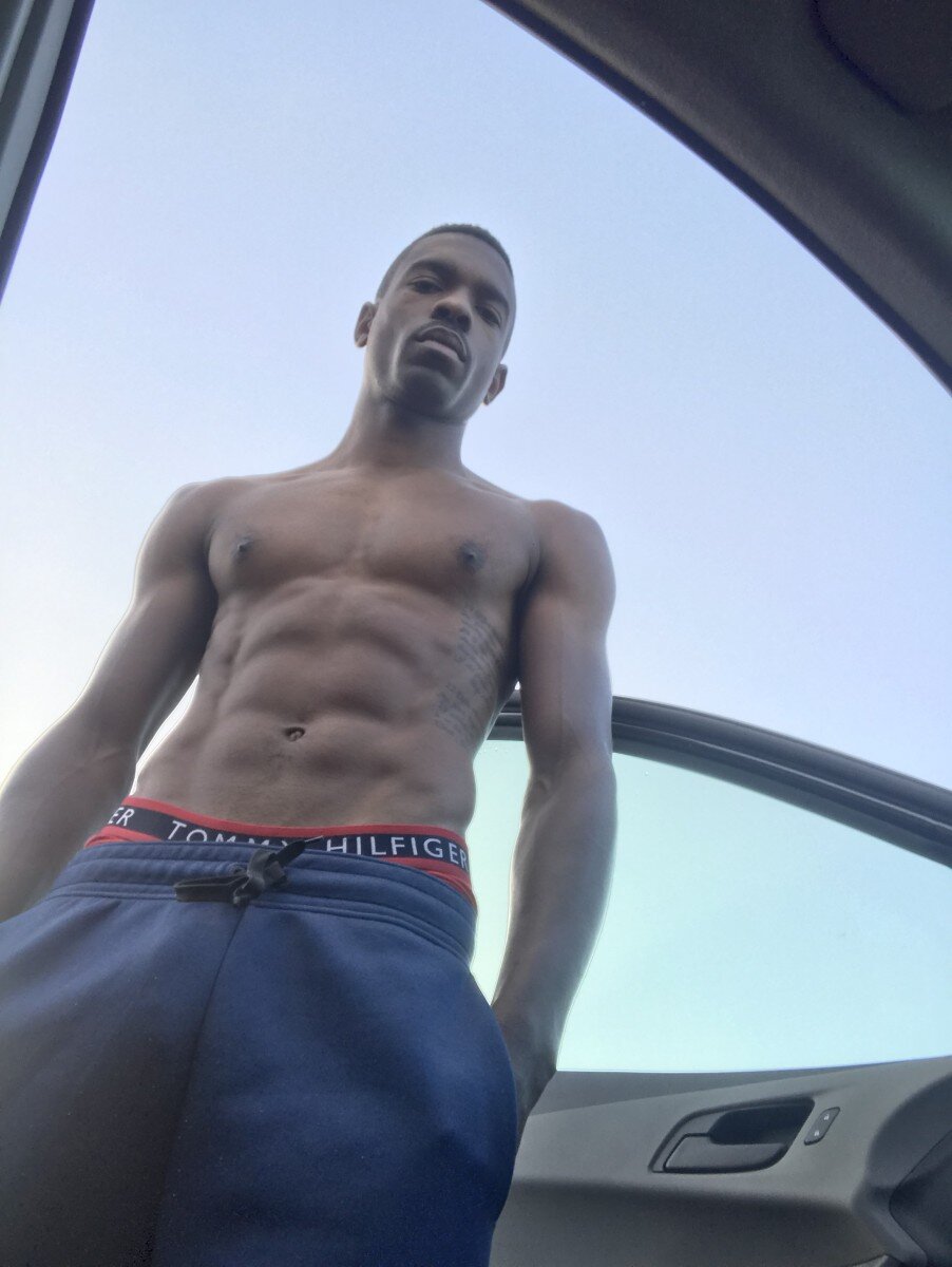 Deuceydeuxe (@deuceydeuxe), OnlyFans creator