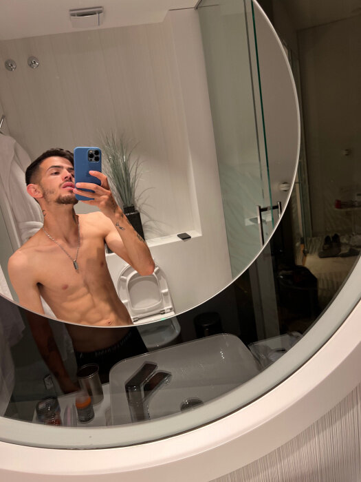Deutschlandarab1 (@deutschlandarab1), OnlyFans creator