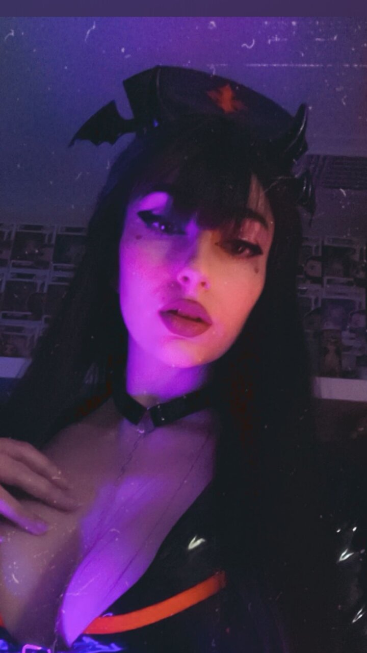 Deviouslilwolf (@deviouslilwolf), OnlyFans creator