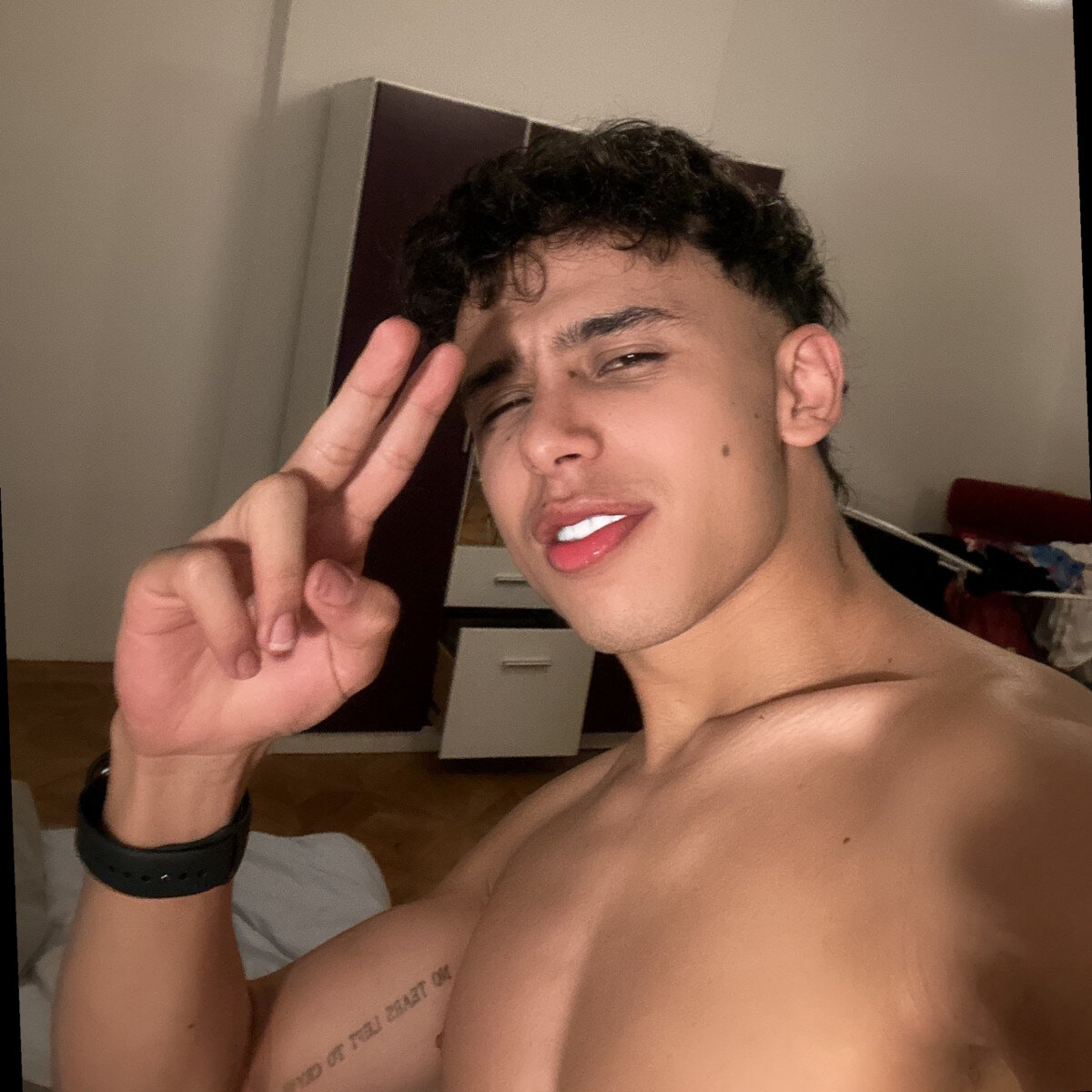 Deymontoya (@deymontoya), OnlyFans creator