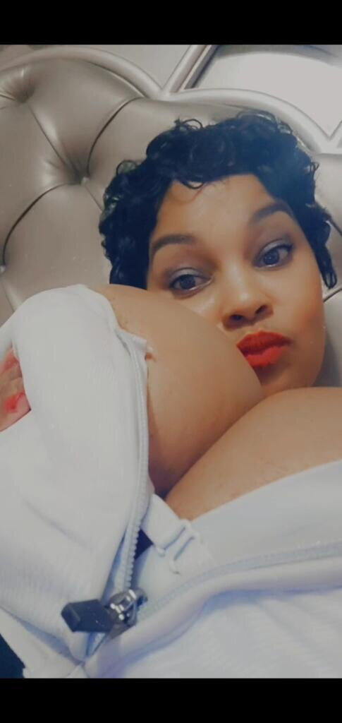 Dezvixen (@dezvixen), OnlyFans creator
