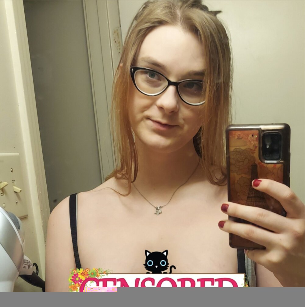 Digitalgirlzoe (@digitalgirlzoe), OnlyFans creator