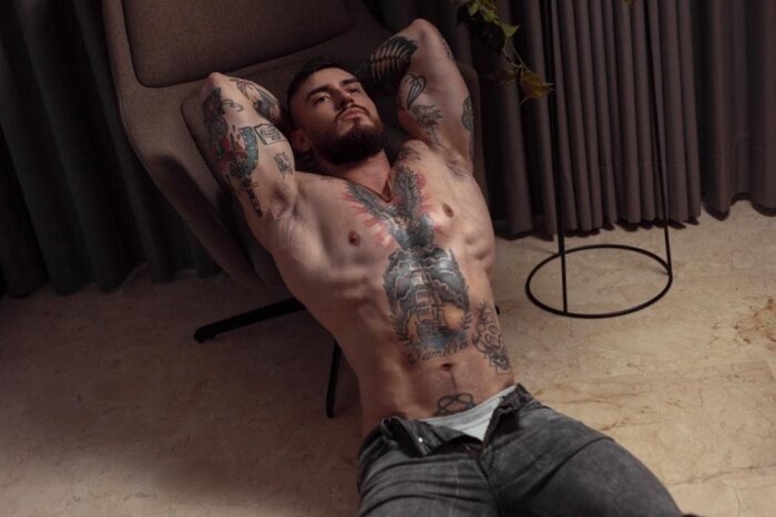 Dimitrisullivan1 (@dimitrisullivan1), OnlyFans creator