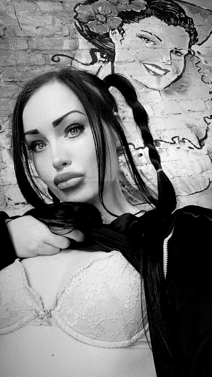 Alexandra (@dirty9293), OnlyFans creator