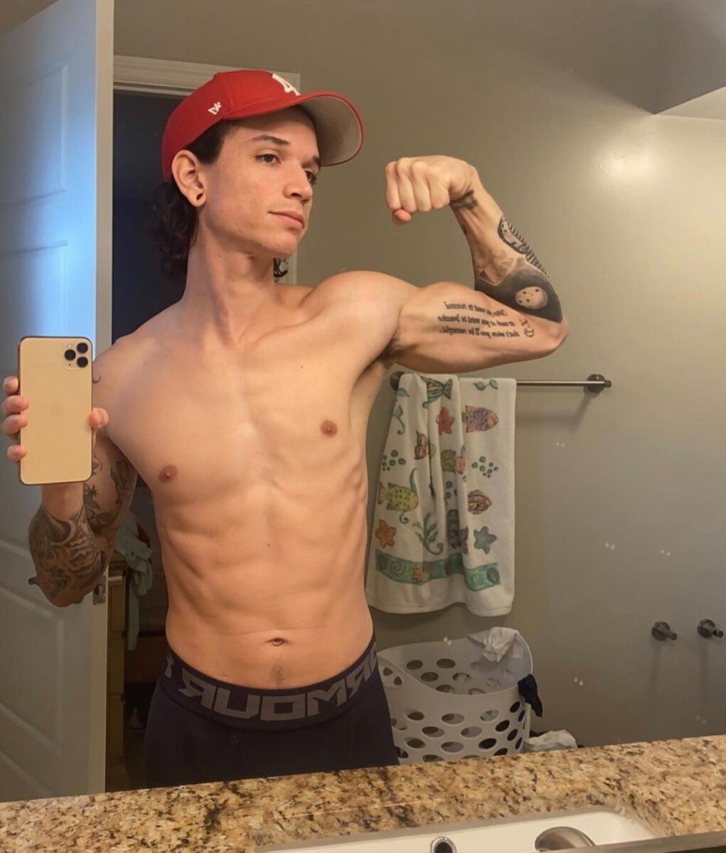 Dirtyprettyboi (@dirtyprettyboi), OnlyFans creator