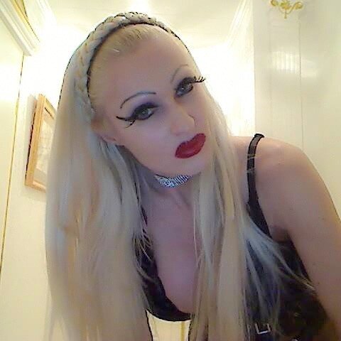 Divabizarre (@divabizarre), OnlyFans creator