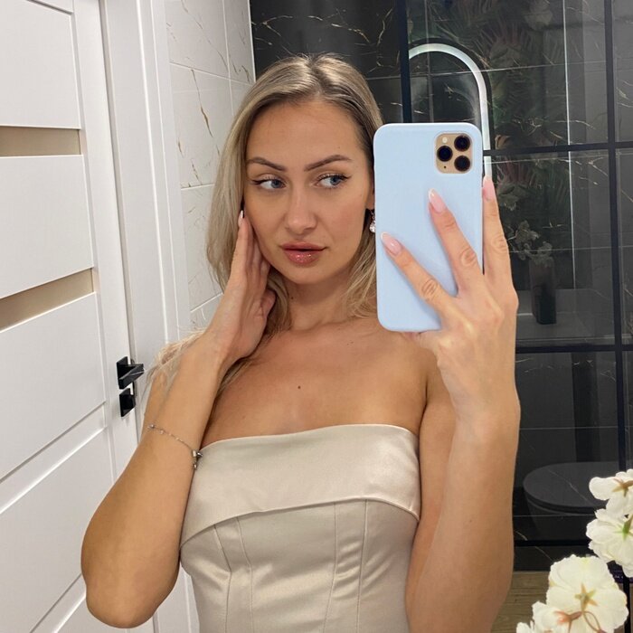 Divinifeet (@divinifeet), OnlyFans creator