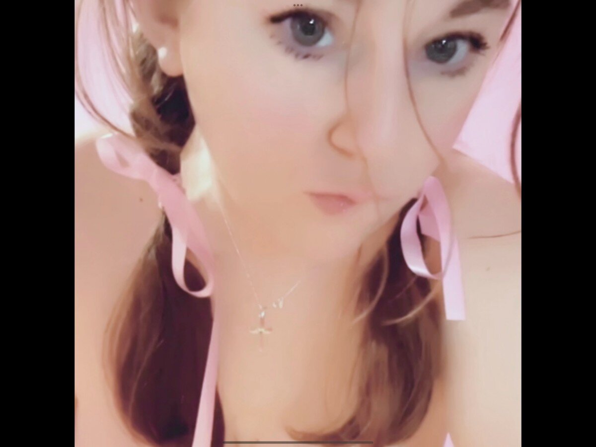 Deanna (@dollettedoll), OnlyFans creator