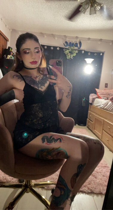 Dollfacedesy (@dollfacedesy), OnlyFans creator