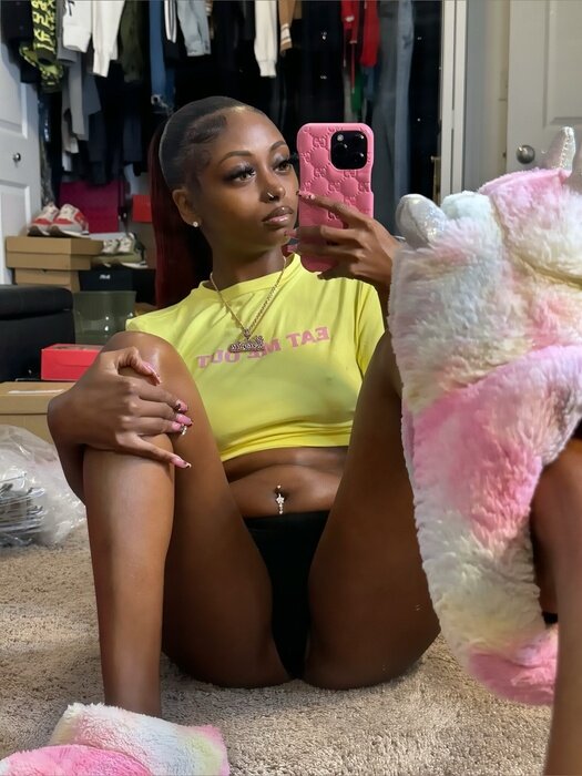 Dollfacekeyy (@dollfacekeyy), OnlyFans creator