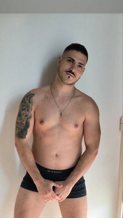 Dom996 (@dom996), OnlyFans creator