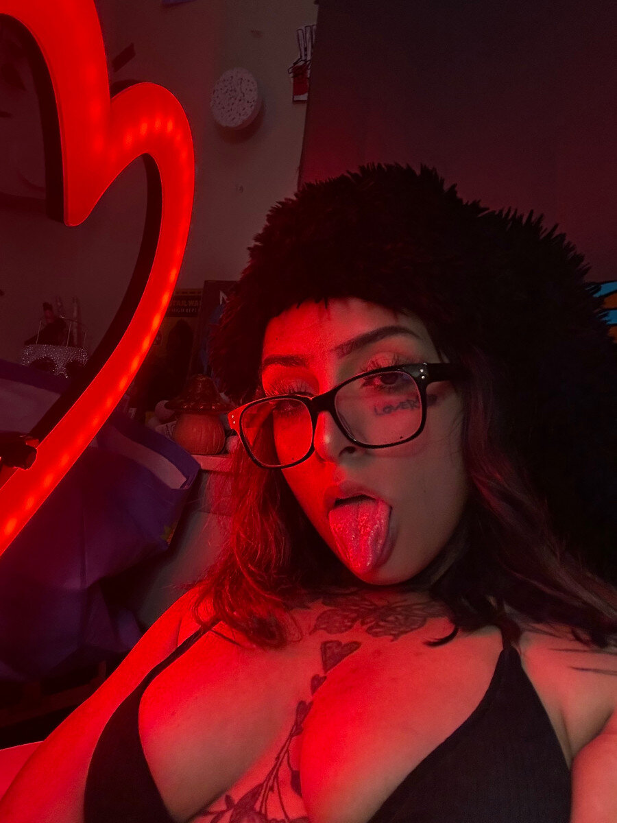 Domorawr666 (@domorawr666), OnlyFans creator