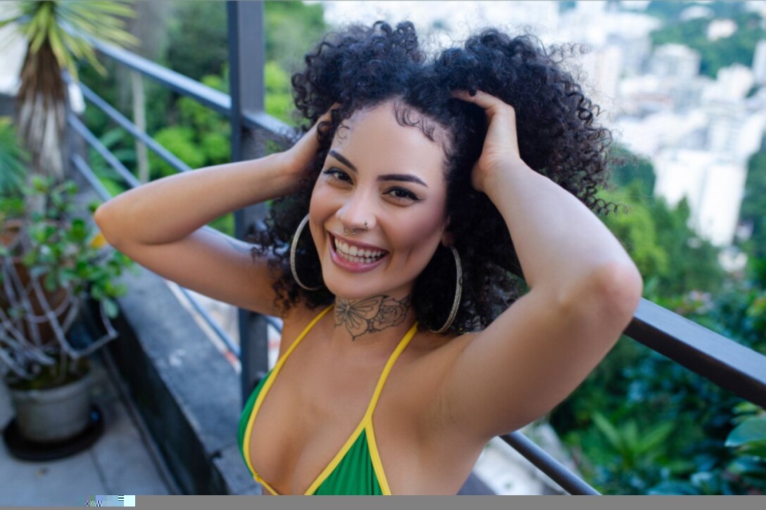 Donacamilamoura (@donacamilamoura), OnlyFans creator