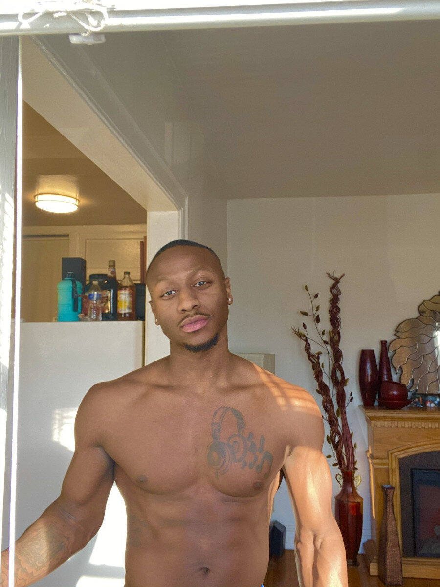 Donavonisaac (@donavonisaac), OnlyFans creator
