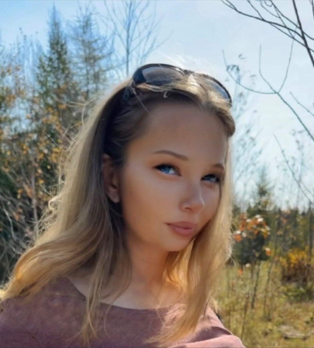 Doubledmee (@doubledmee), OnlyFans creator