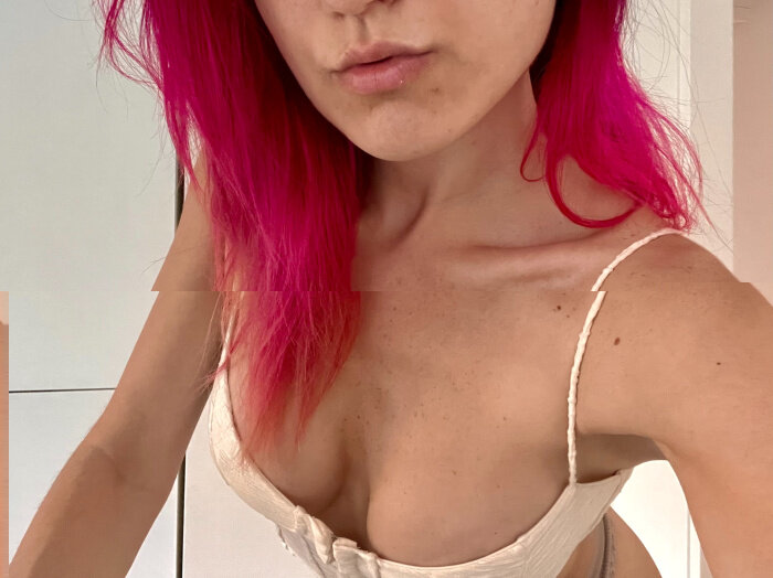 Dreamyyluna (@dreamyyluna), OnlyFans creator