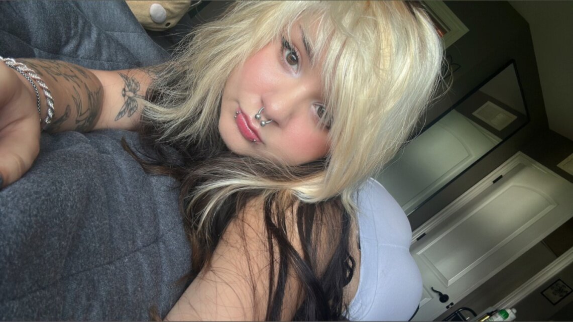 Ekitty (@e-kitty), OnlyFans creator