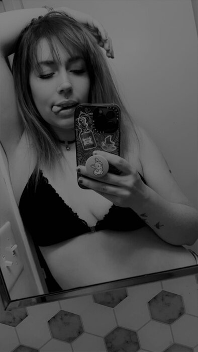 Eatmyrainbow (@eat.my.rainbow), OnlyFans creator