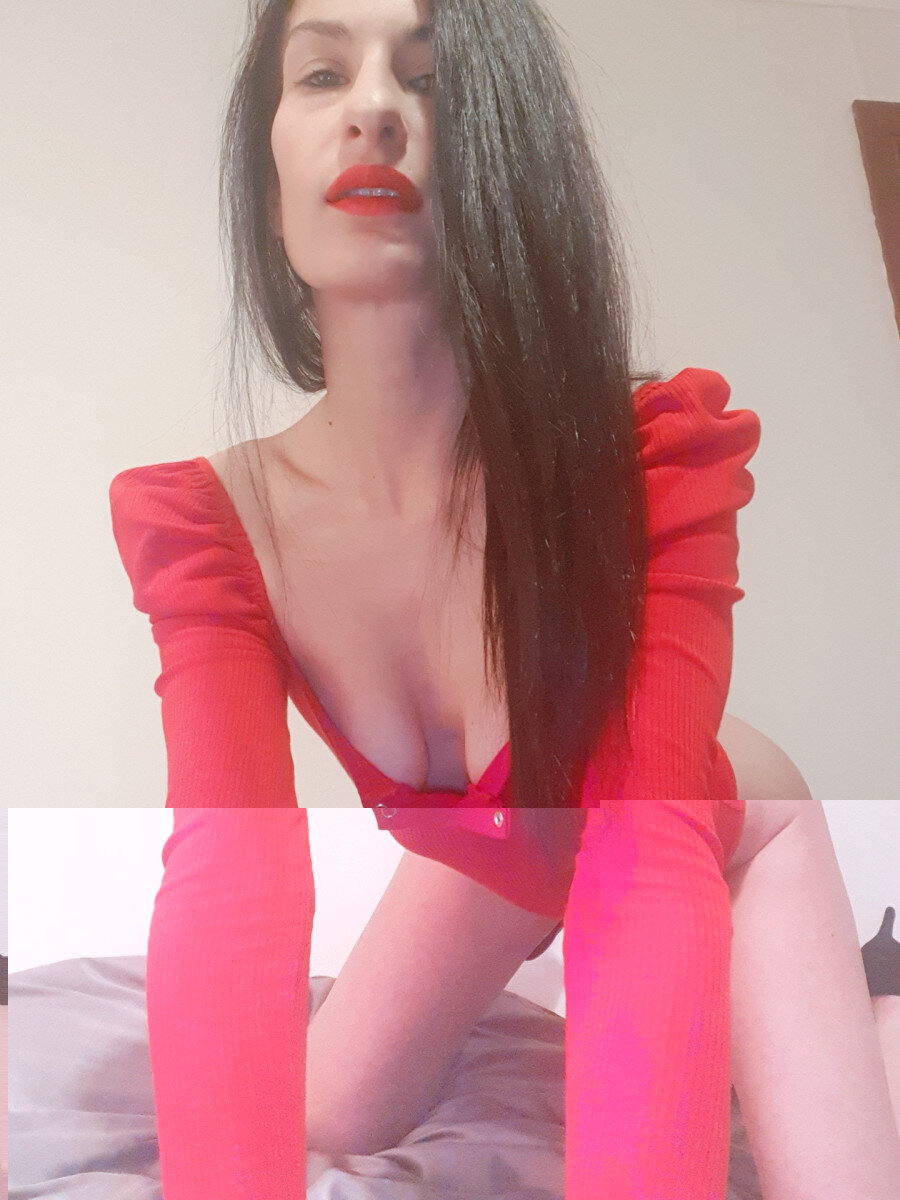 Ebonie (@ebonielee1), OnlyFans creator