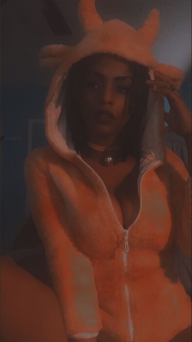 Ebonyastheticxxx (@ebonyastheticxxx), OnlyFans creator