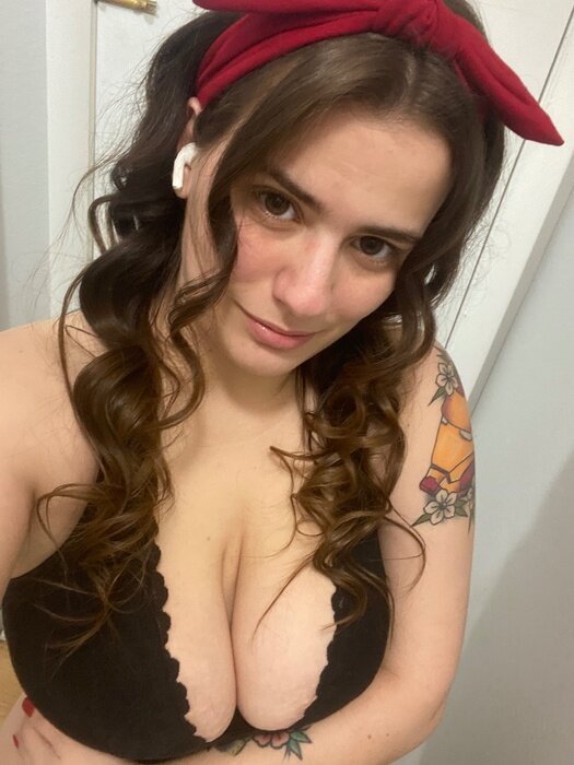 Echomaren (@echomaren), OnlyFans creator