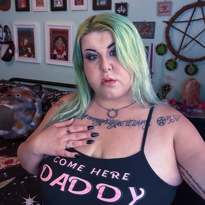 Edithembers (@edith_embers), OnlyFans creator