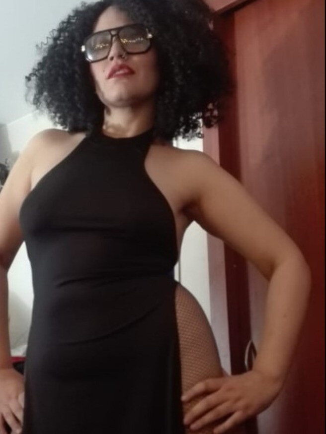 Eeecome6 (@eeecome_6), OnlyFans creator