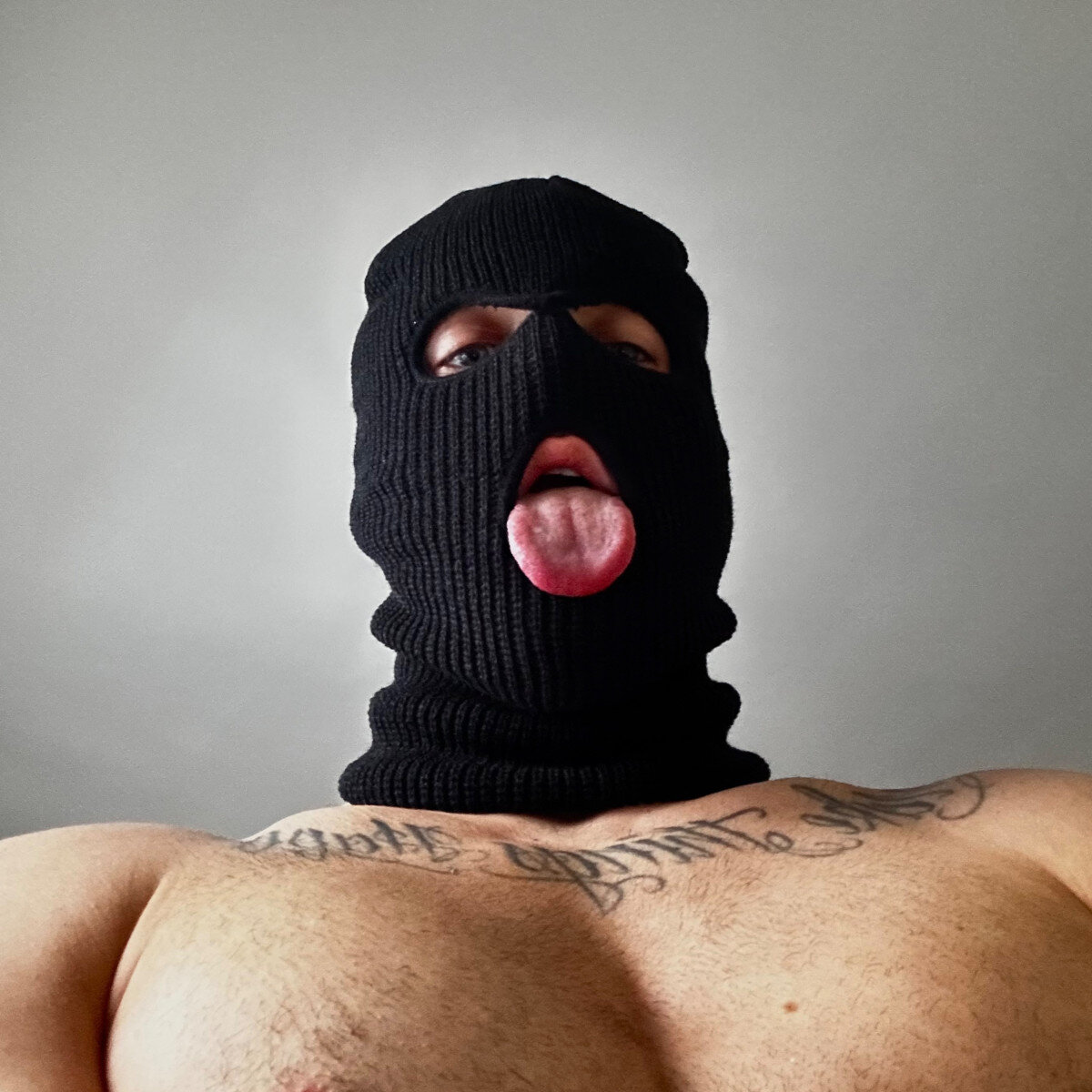 Eiovasyort (@eiovasyort), OnlyFans creator