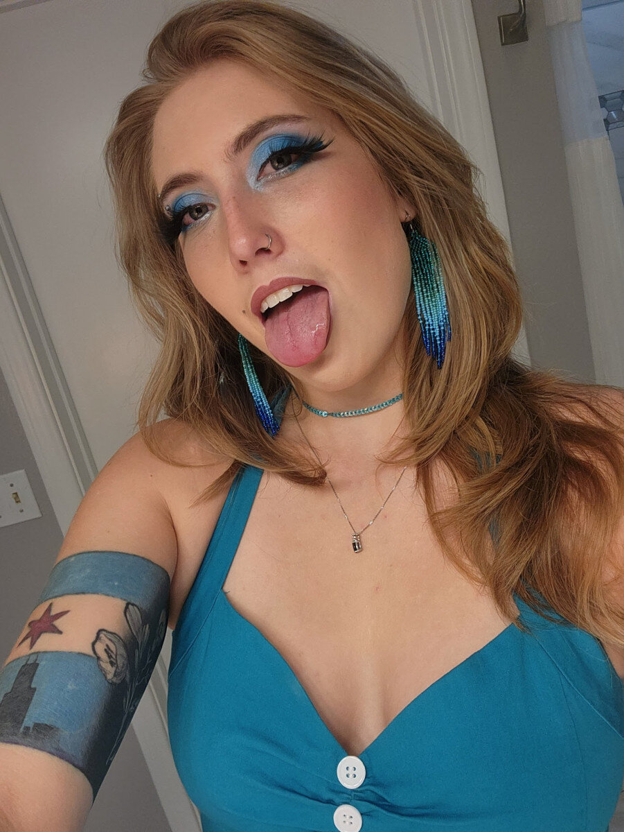 Electrarayne (@electrarayne), OnlyFans creator