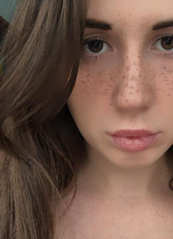 Elenitzakara (@elenitzakara), OnlyFans creator