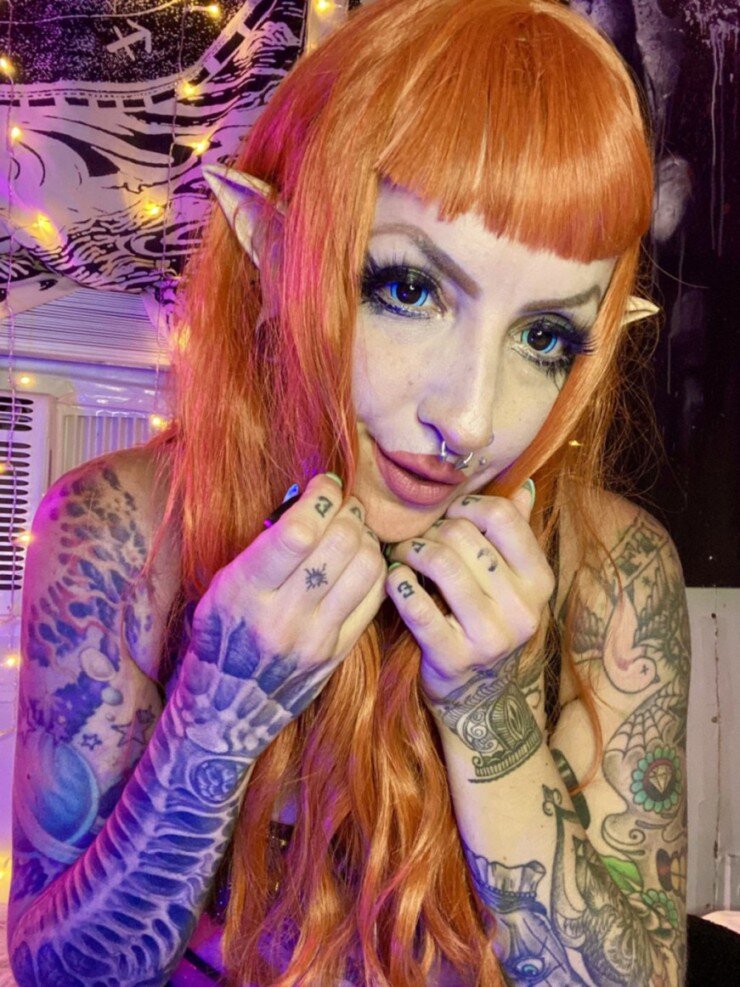 Elfspitfree (@elfspitfree), OnlyFans creator
