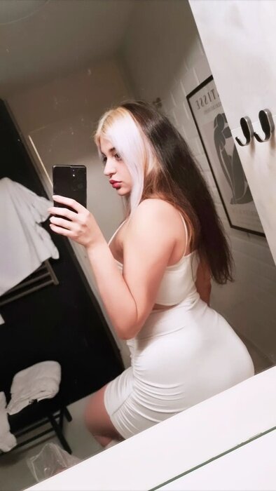 Elisabetekitty (@elisabetekitty), OnlyFans creator