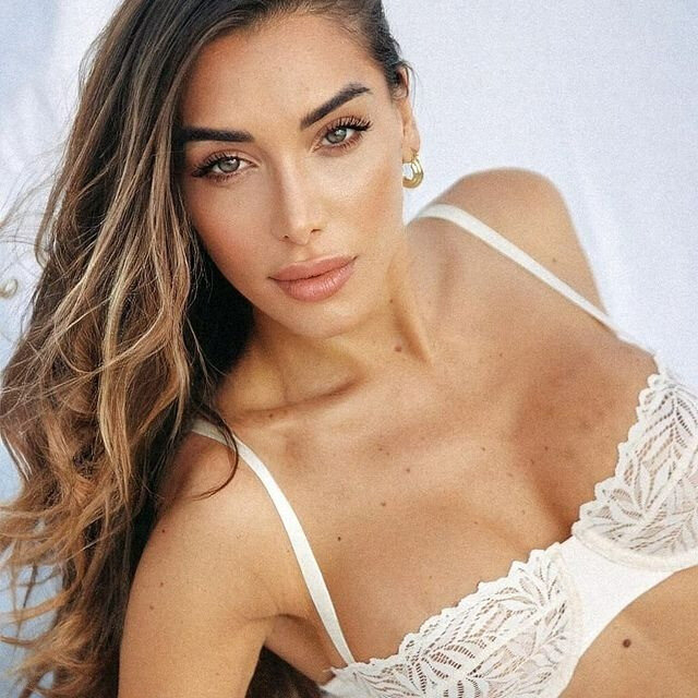 Elisadepanicis (@elisadepanicis), OnlyFans creator