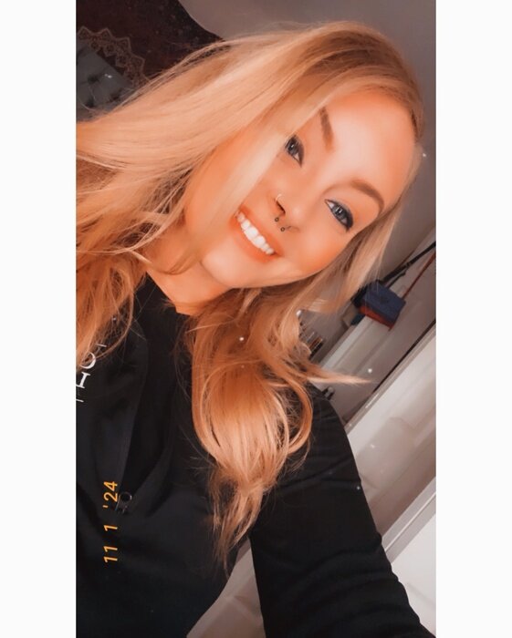 Elizabethhh422 (@elizabethhh422), OnlyFans creator