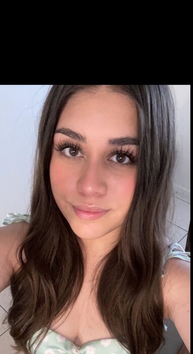 ellacutie2 (@ellacutie2), OnlyFans creator