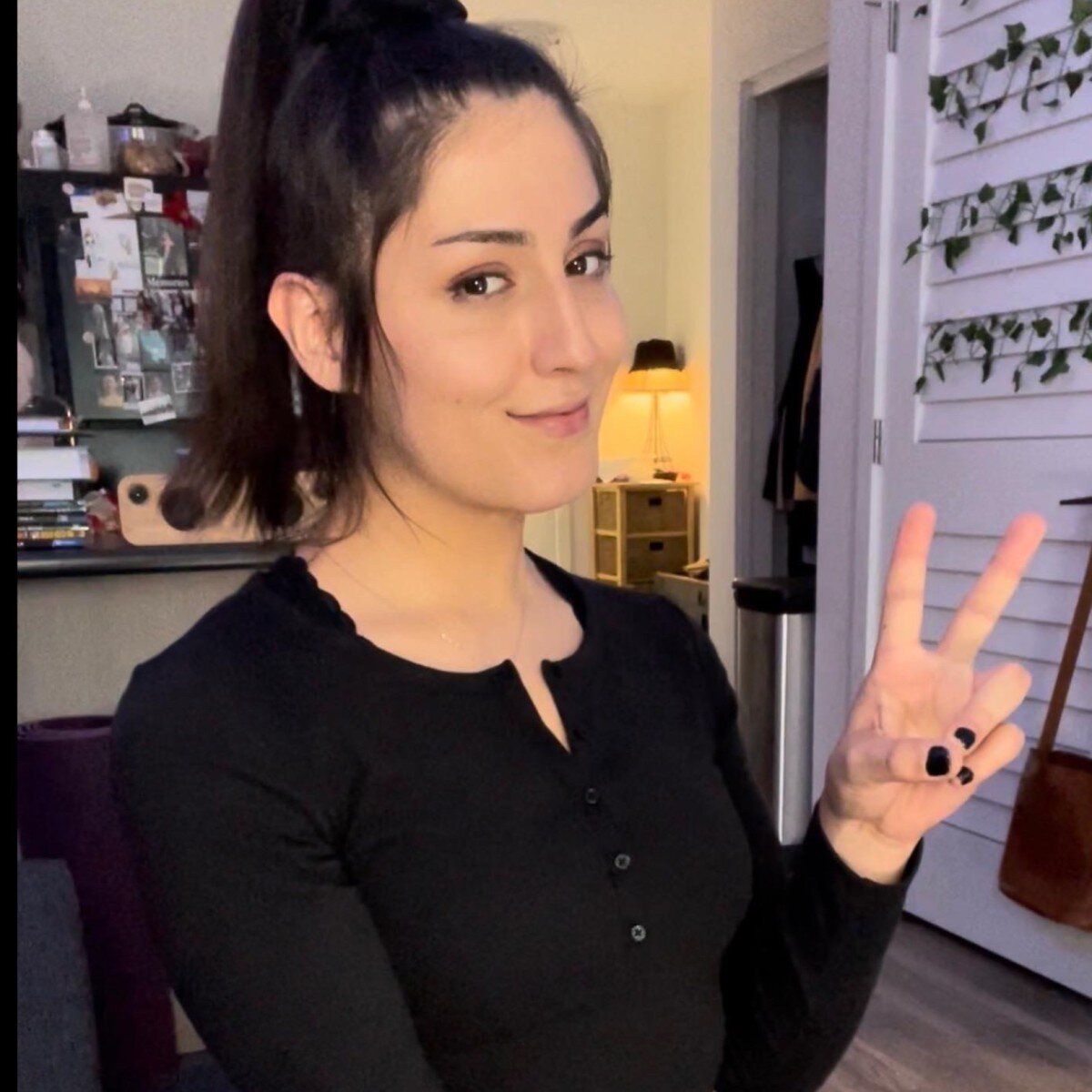 Ellaisakittycat (@ellaisakittycat), OnlyFans creator