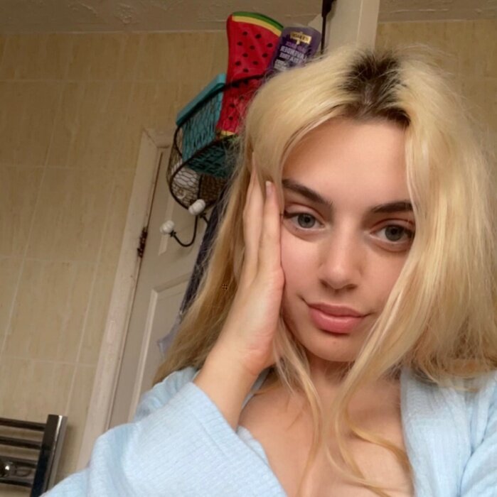 Elle69 (@elle6.9), OnlyFans creator