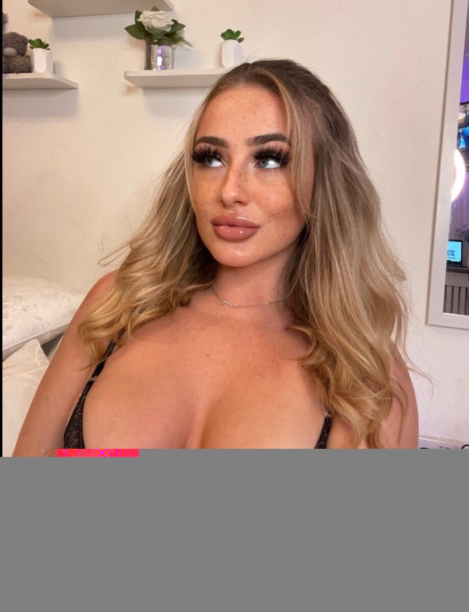 Elleamour (@elleamour), OnlyFans creator