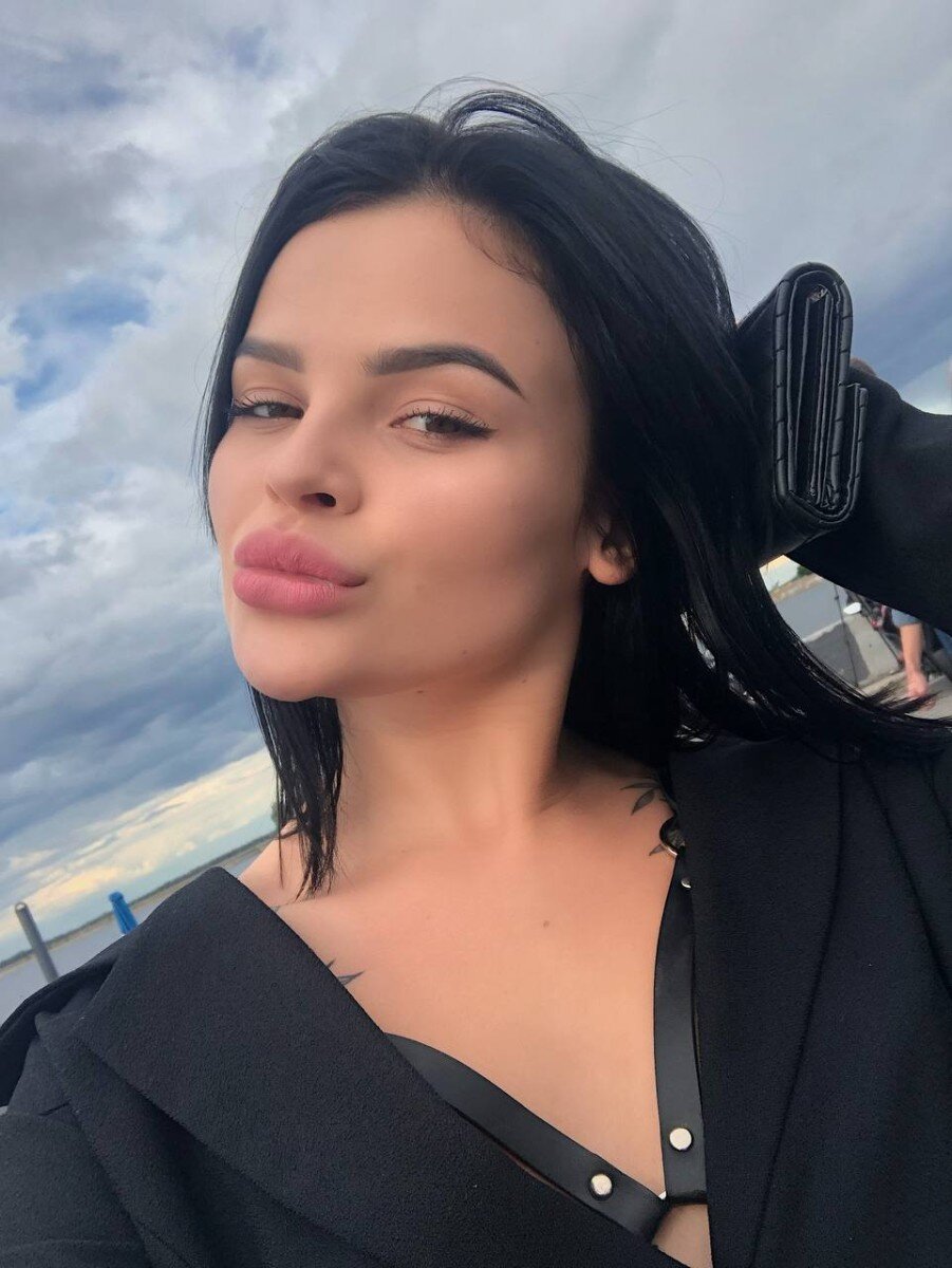 Elliereid (@elliereid), OnlyFans creator