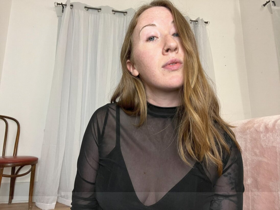 Ellierowynfans (@ellierowynfans), OnlyFans creator