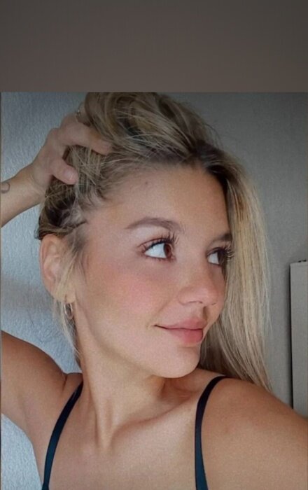 Elliethomas (@elliethomas), OnlyFans creator