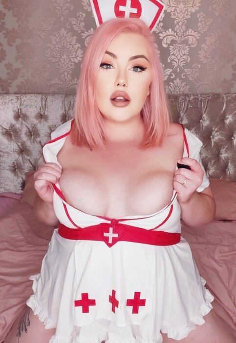 Ellyof (@elly_of), OnlyFans creator