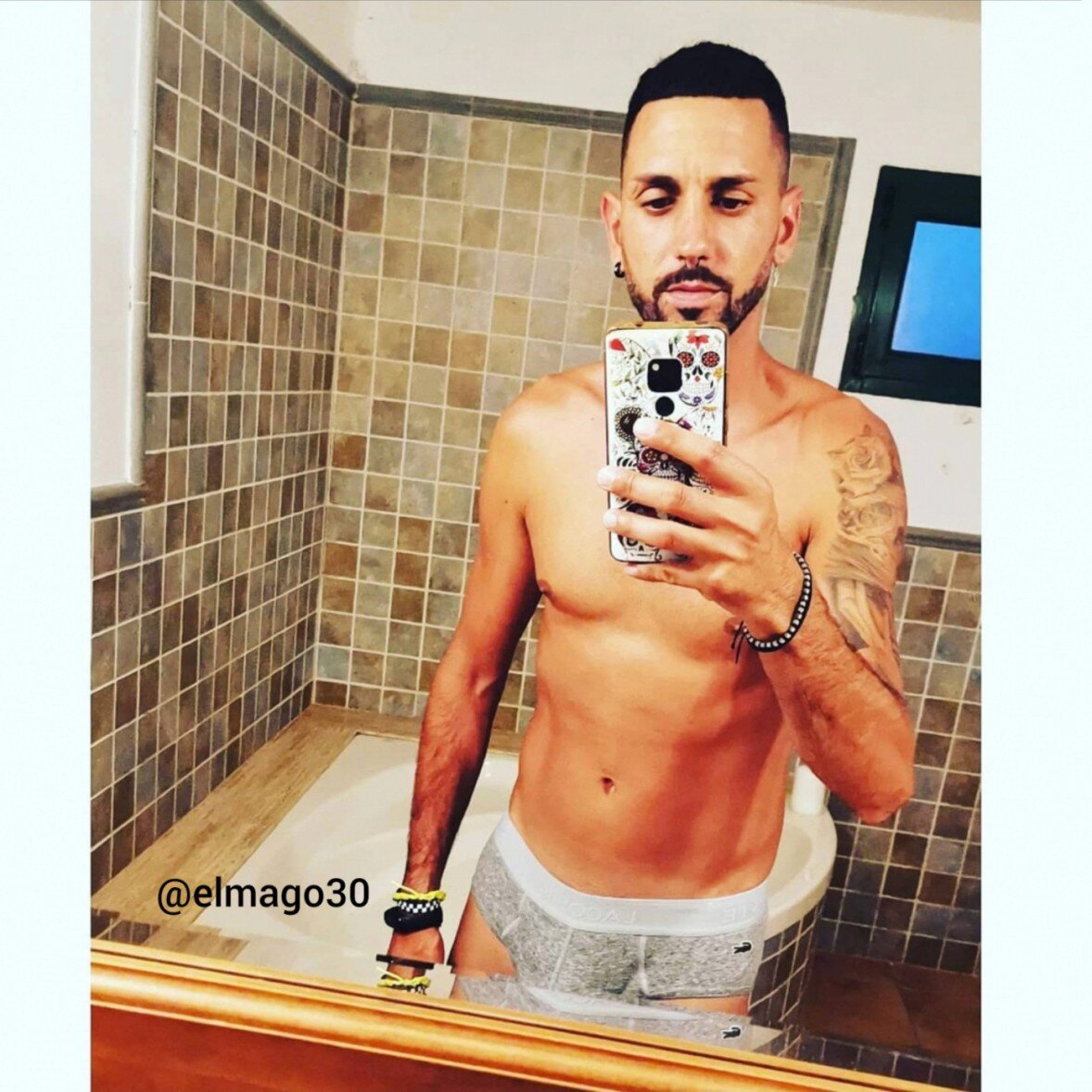 Elmago30 (@elmago30), OnlyFans creator