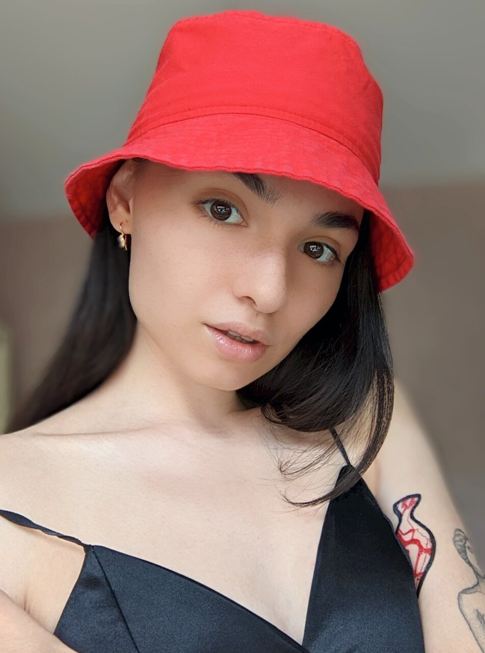 Elmirafree (@elmira_free), OnlyFans creator