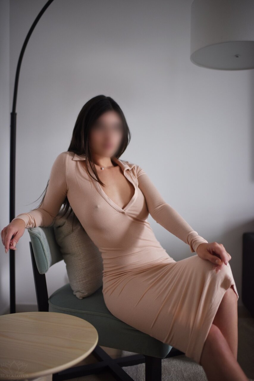 Eloiseevans (@eloiseevans), OnlyFans creator