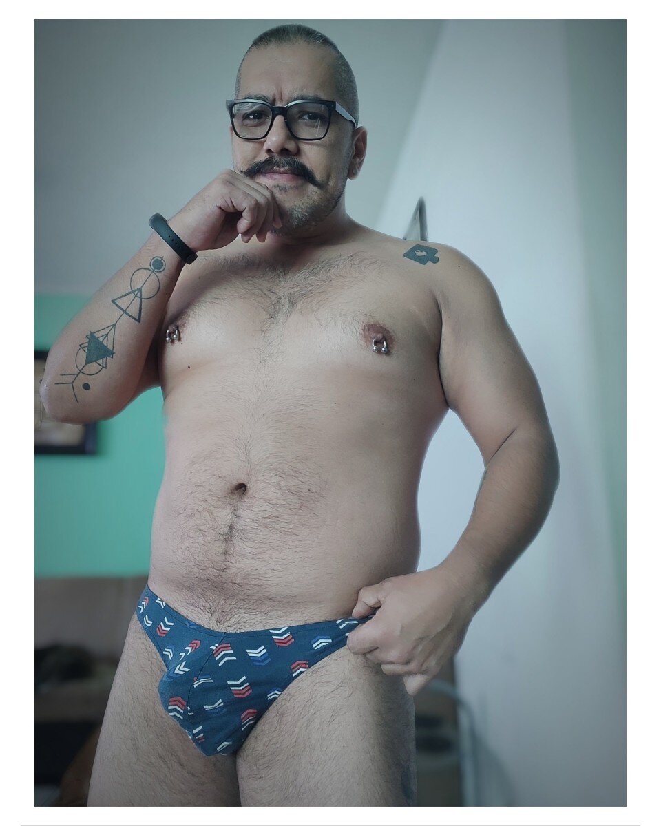 Elpelonbigoton83 (@elpelonbigoton83), OnlyFans creator