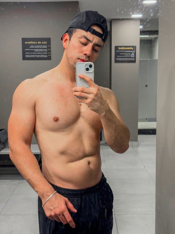 Eluiztorres (@eluiztorres), OnlyFans creator