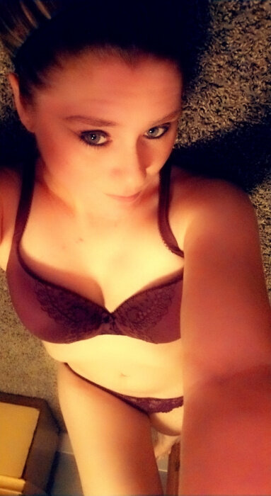 Elusivelgndrybtch (@elusivelgndrybtch), OnlyFans creator