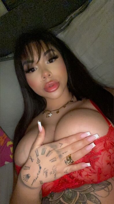 Elvanavita (@elvanavita), OnlyFans creator